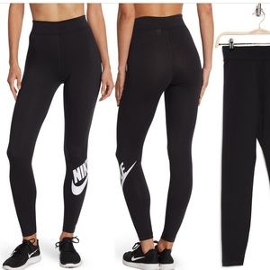Nike High Rise Leggings